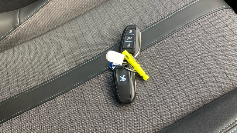 Peugeot 208 1.2 PureTech 100 Allure Premium + 5dr Petrol Hatchback